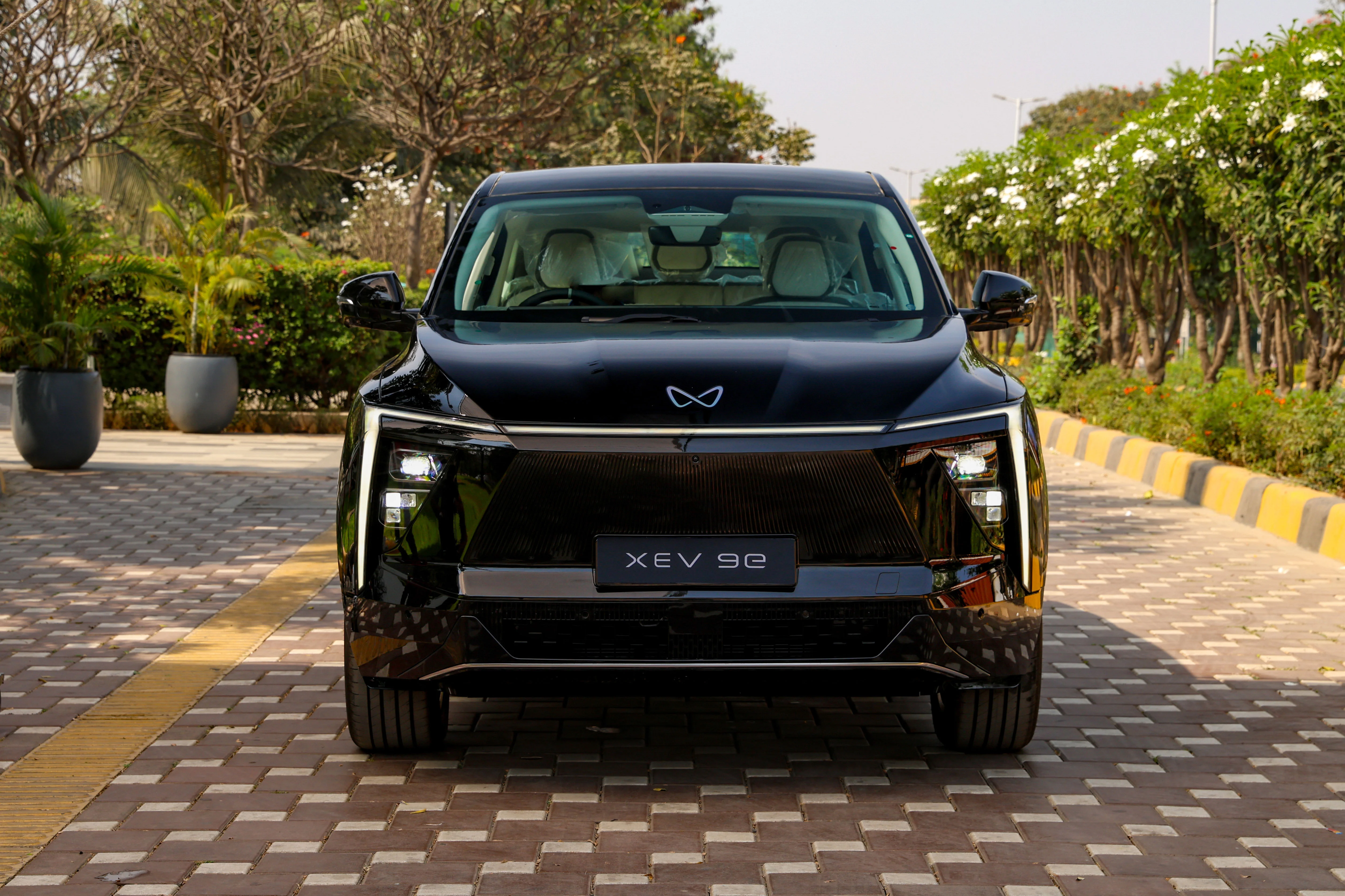 Mahindra XEV 9E